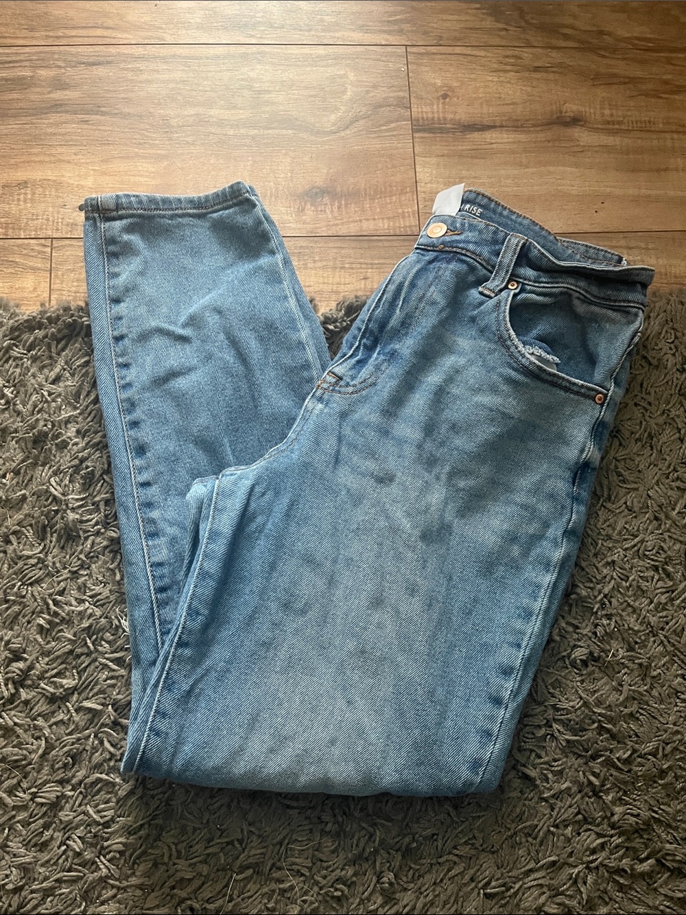 Distressed Jeans 👖 - Picture 3 of 5